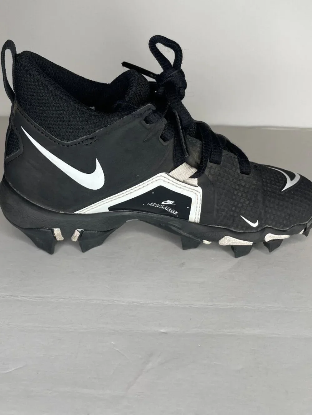 Nike Techwear Alpha Menace 3 Shark Black Football Cleats Youth Size 12C